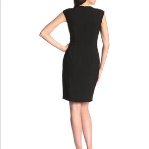 Calvin Klein: Cap-sleeve side ruched sheath dress